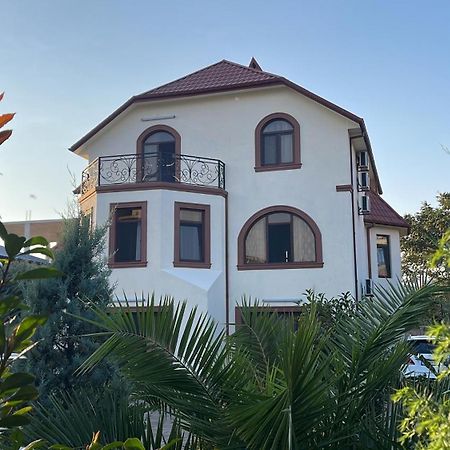 Villa Mariana Batumi Eksteriør bilde